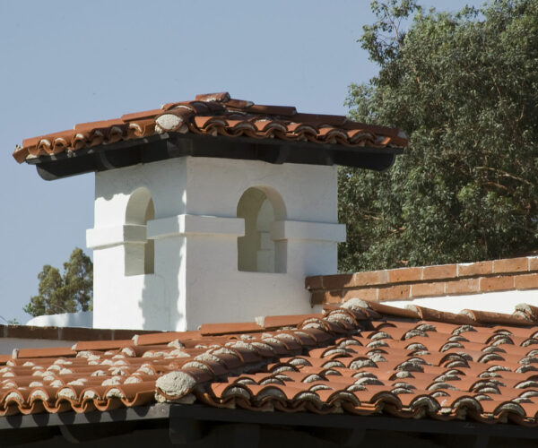 1280px-Green_Valley_rooftop